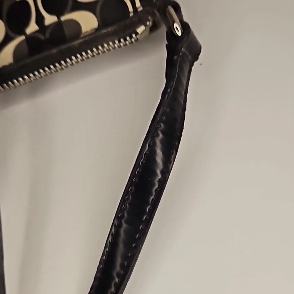 Authentic Coach Monogram Set - Picture 7 of 9